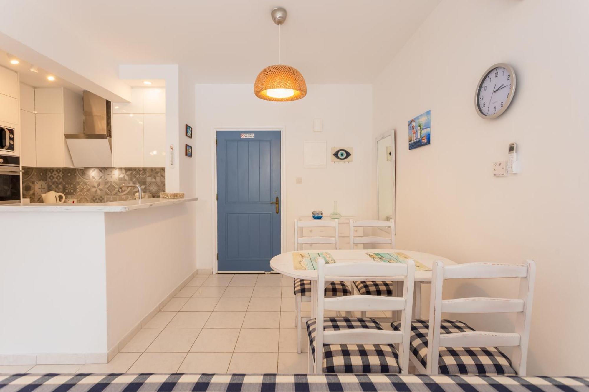 Regina Gardens Lovely Apartment パ フォス エクステリア 写真